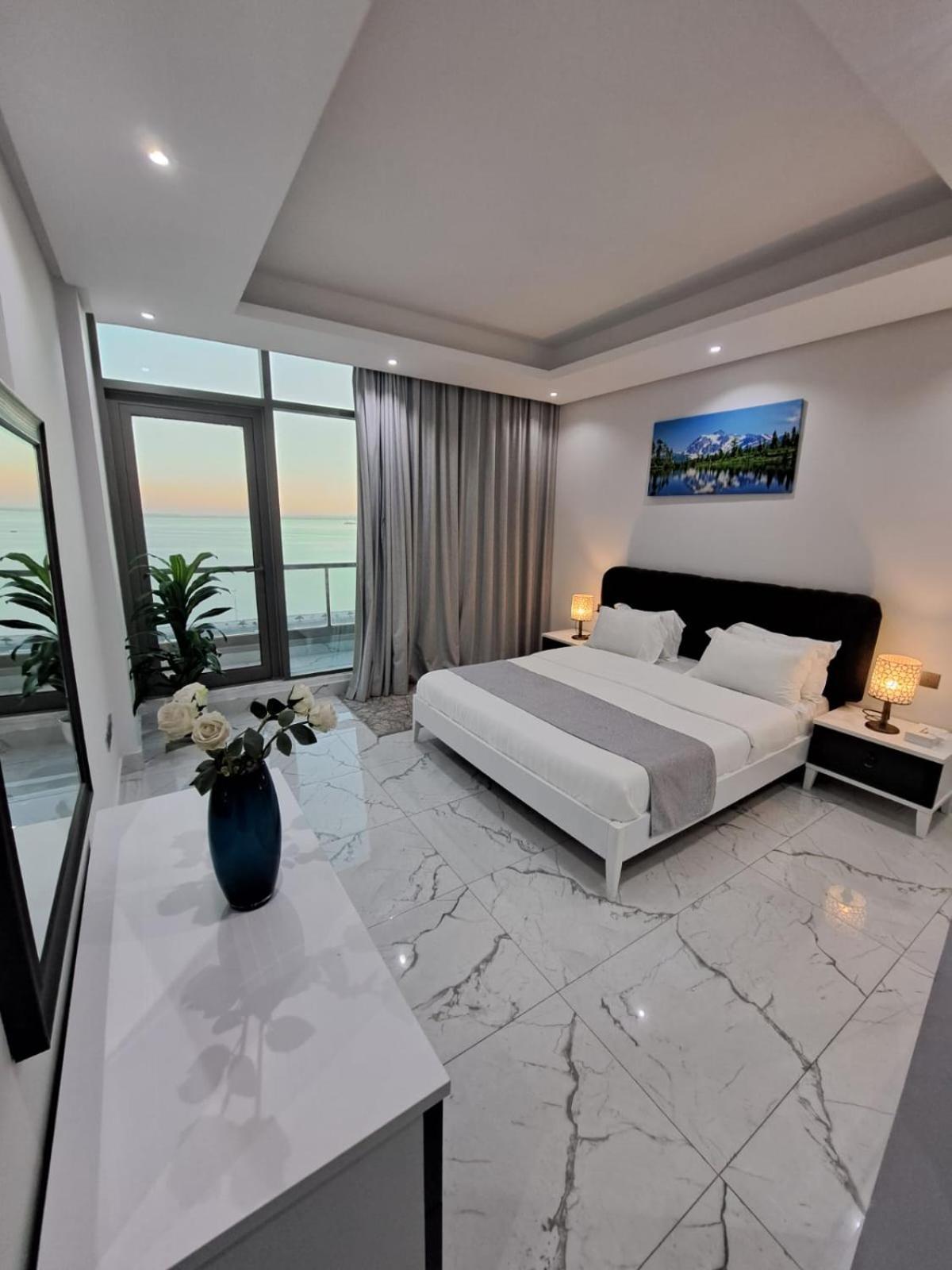 Апартаменты Al Safwa One Al Hidd Экстерьер фото